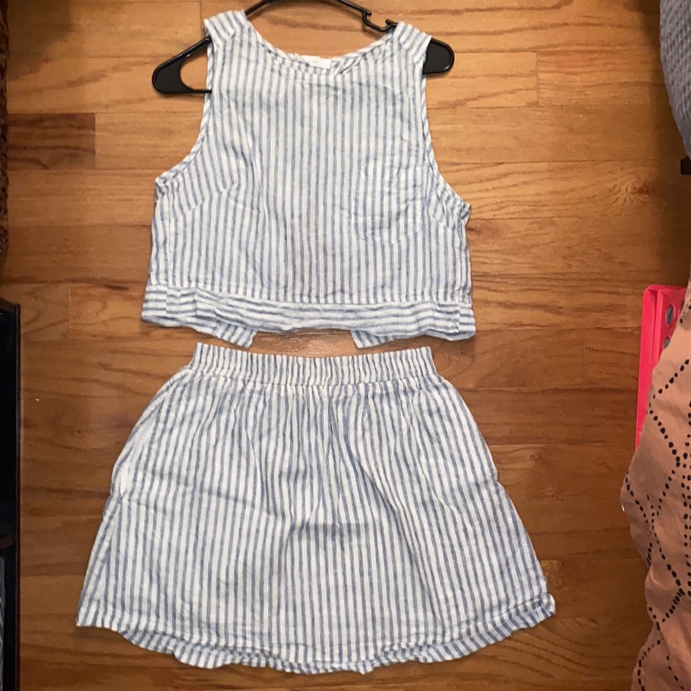 Adorable Nordstrom Lush skirt and top combo